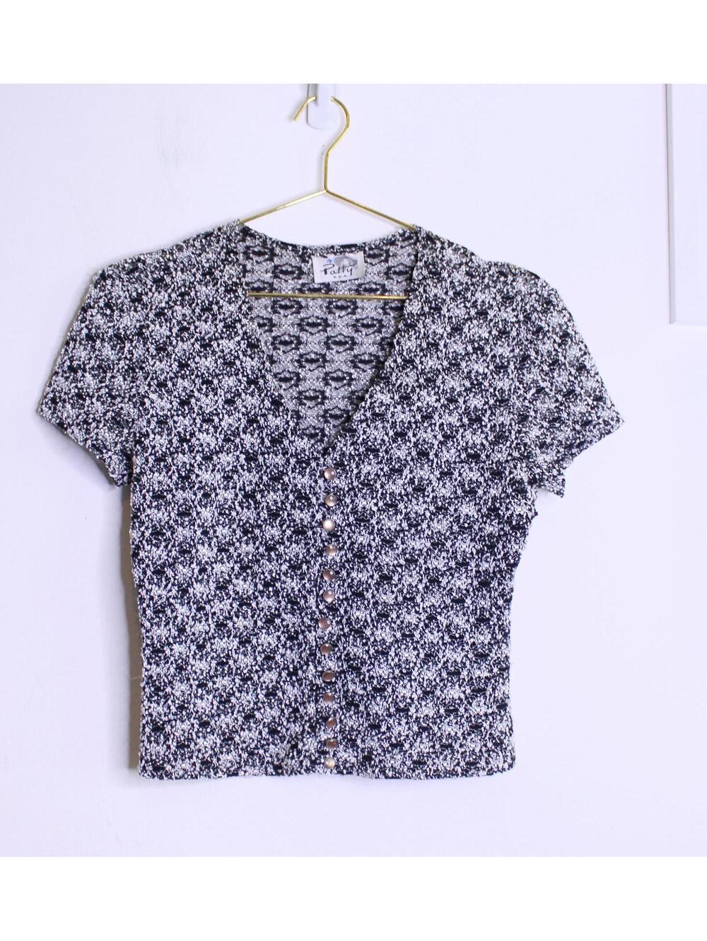 VTG Black White Knit V Neck Tee - Medium